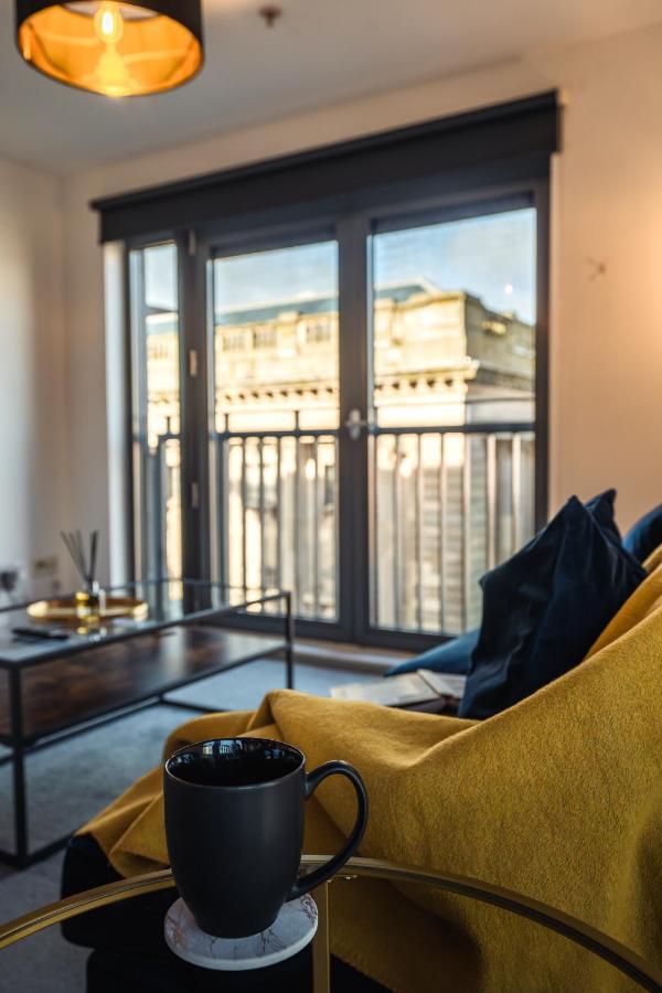 City View - A Stunning 2 Bed Apartment Glasgow Bagian luar foto