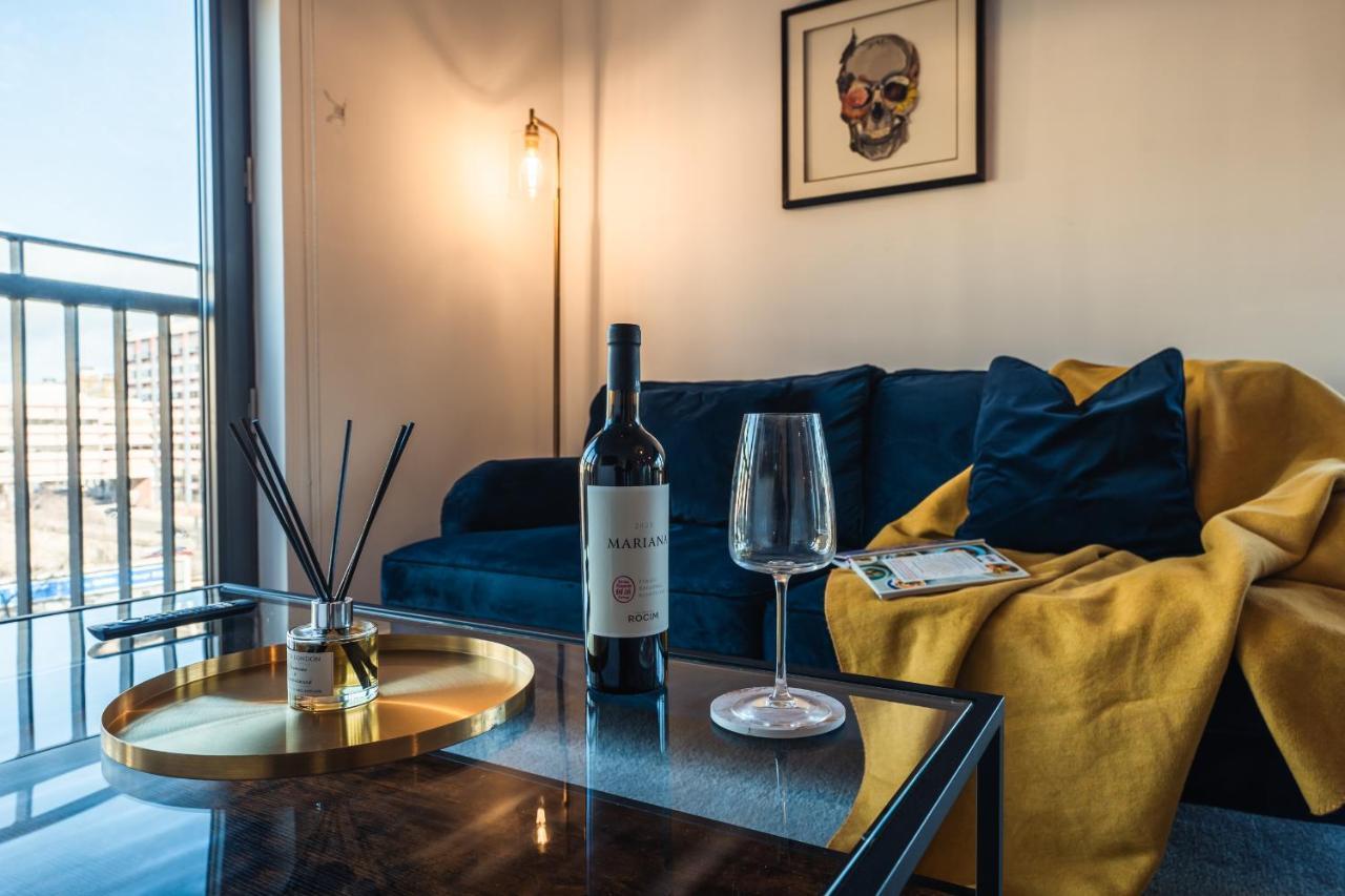 City View - A Stunning 2 Bed Apartment Glasgow Bagian luar foto