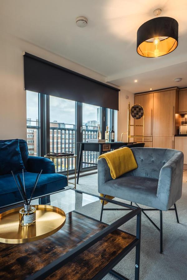 City View - A Stunning 2 Bed Apartment Glasgow Bagian luar foto