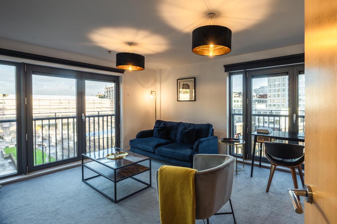 City View - A Stunning 2 Bed Apartment Glasgow Bagian luar foto