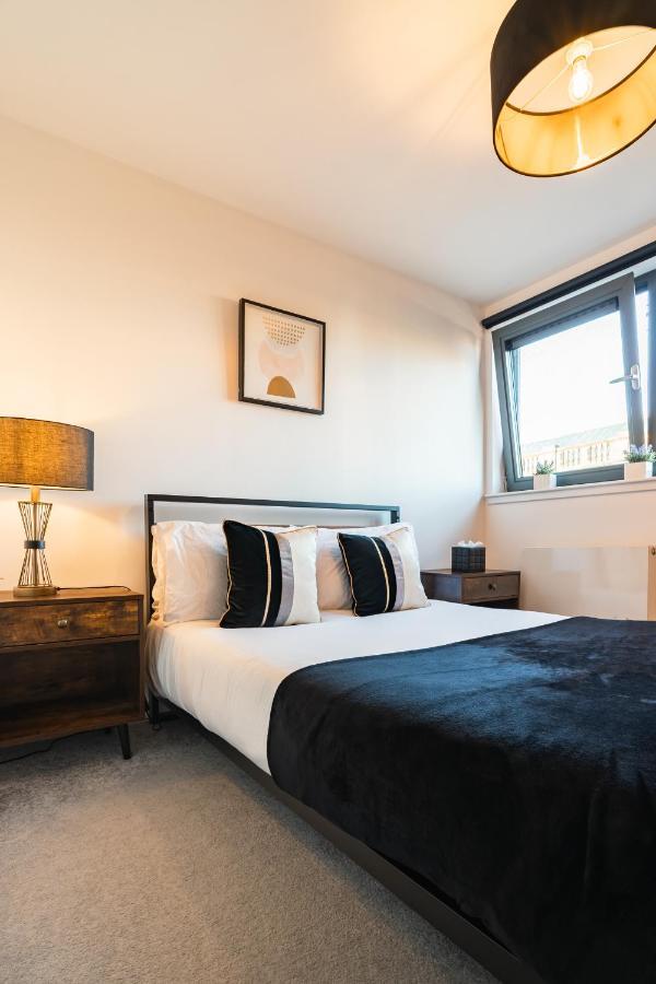 City View - A Stunning 2 Bed Apartment Glasgow Bagian luar foto
