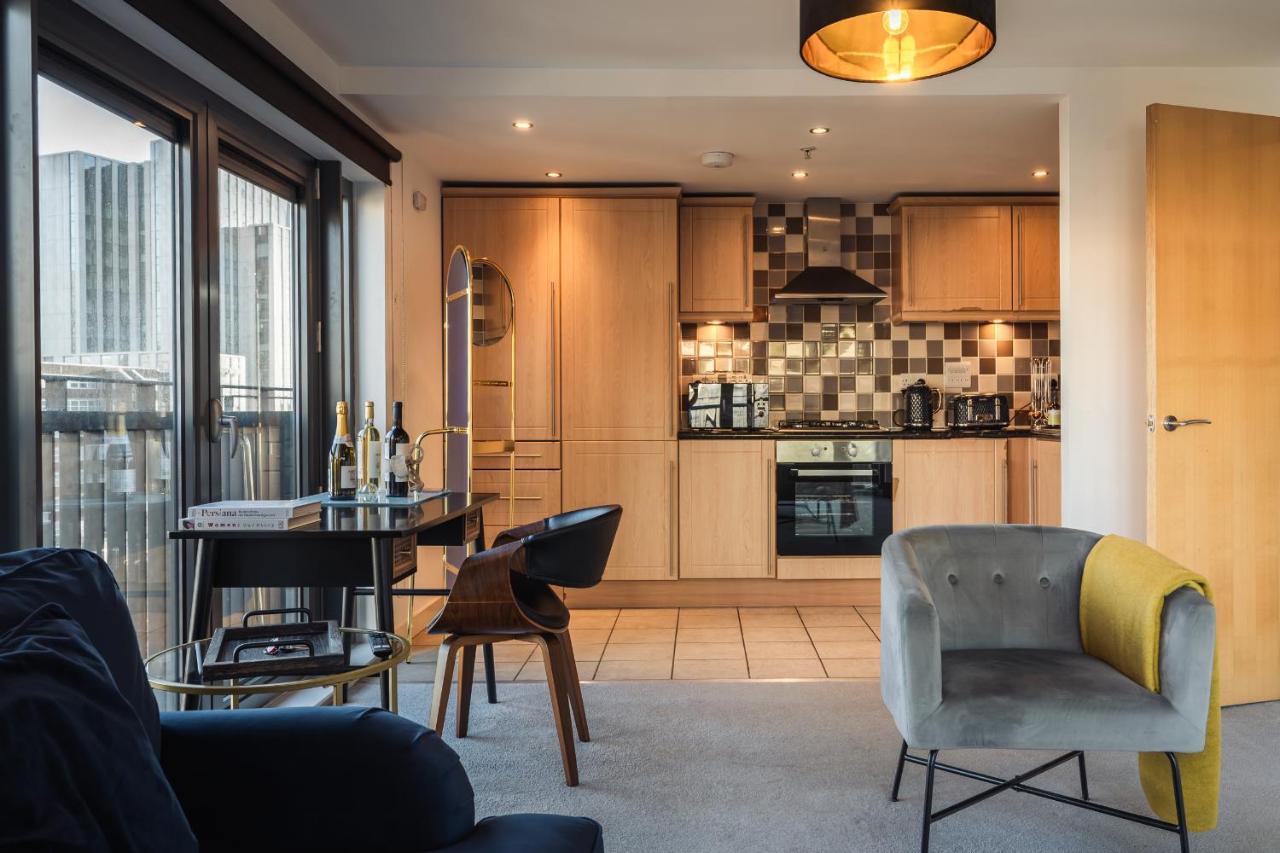 City View - A Stunning 2 Bed Apartment Glasgow Bagian luar foto
